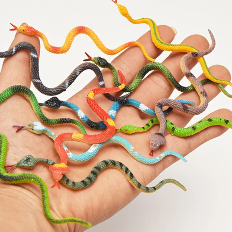 Prank Toys - 12Pcs High Simulation Toy Plastic Snake